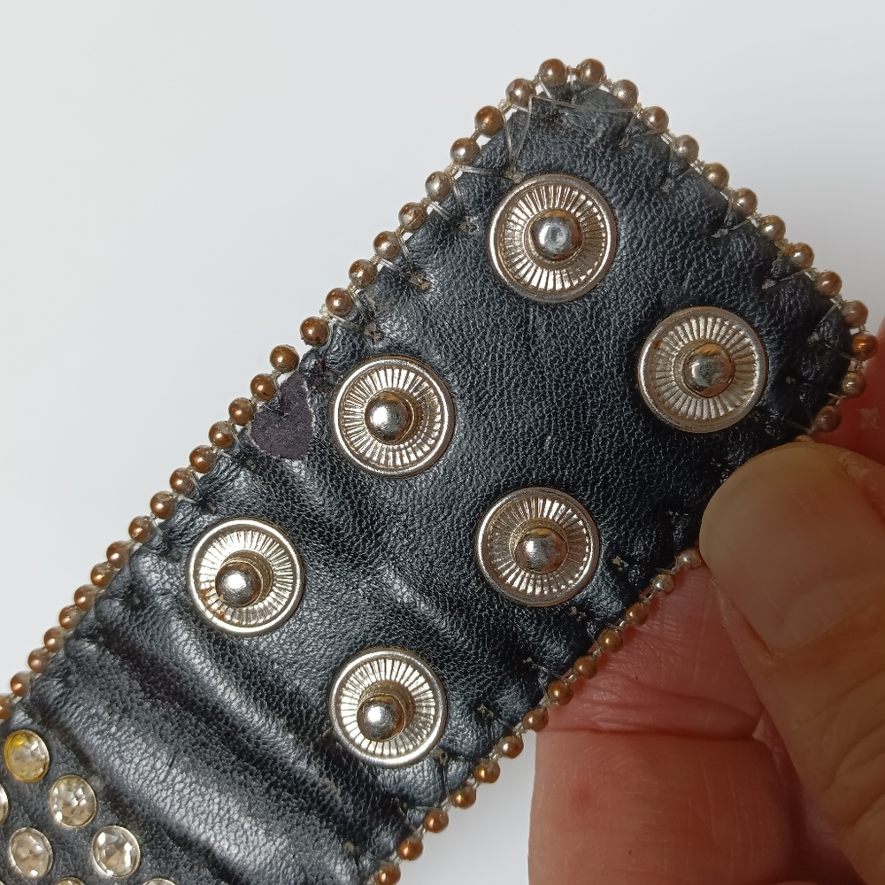 Black Rhinestone Peace Sign Wristband - Picture 12 of 14
